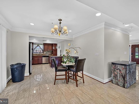 5th image of 3608 Osborne Ct
