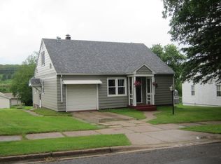 805 Douglas Ave, Eveleth, MN 55734