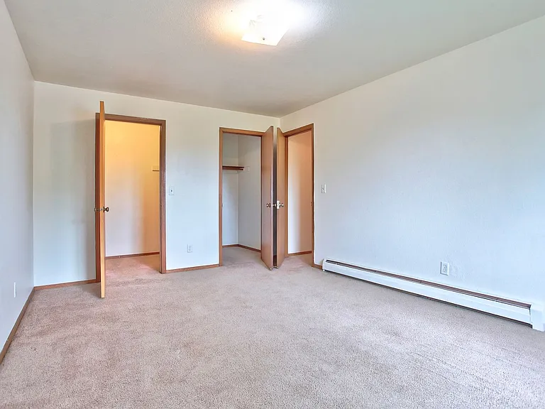 1019 Abbey Ct #8 — Photo 11