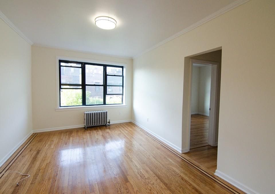 1st image of 3505 94th St APT 4E