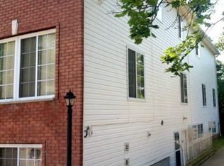 264 Harbor Rd, Staten Island, NY 10303