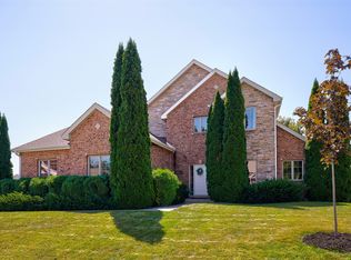 9424 Woodland Dr, Johnston, IA 50131