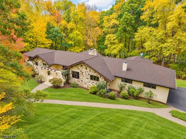 7 Twin Hills Dr, Boonton Twp., NJ 07005