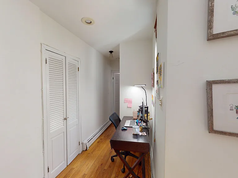 915 Garden St #4R — Photo 14