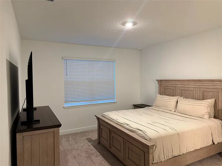 2189 Sunshine Peak Dr — Photo 11