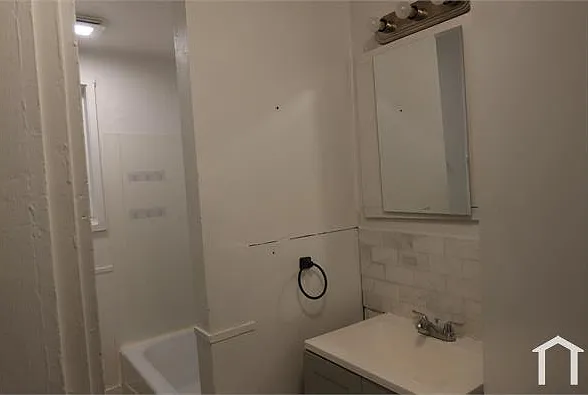 348 Fairmount St #3 — Photo 6