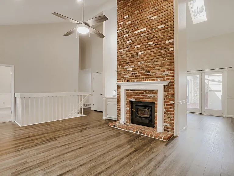 7718 S Cove Cir — Photo 5