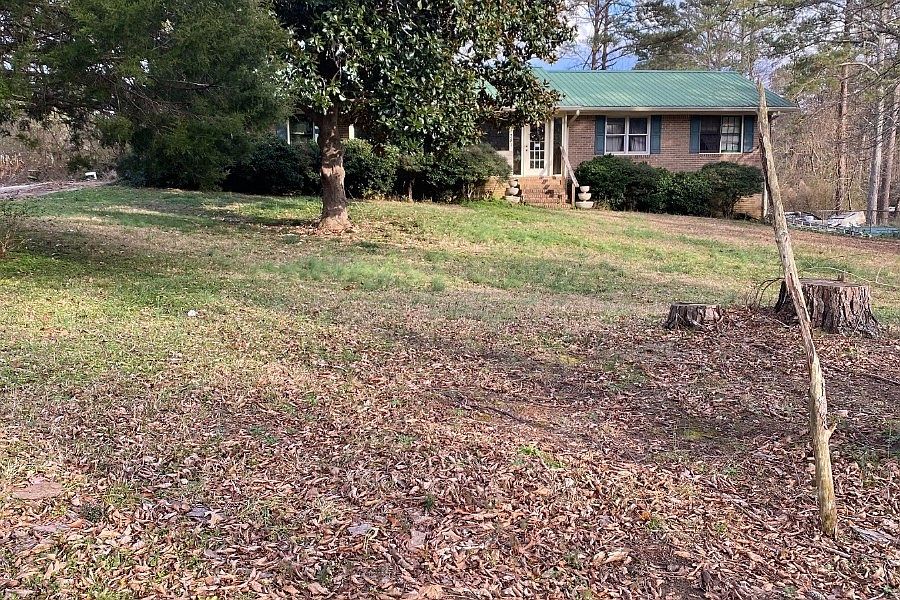 2nd image of 381 Treetop Dr