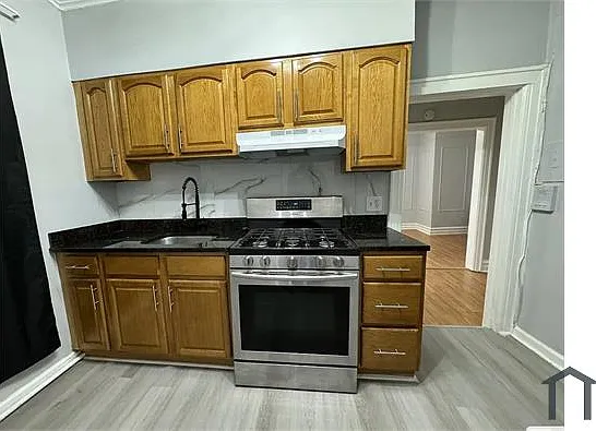 2 bed, $2,200 — Photo 1