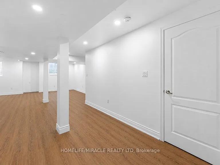 1583 Frolis St — Photo 4