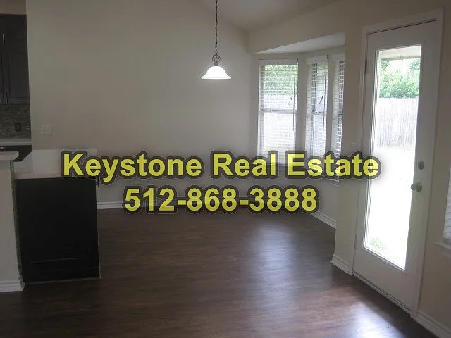 905 Lantana Dr — Photo 10