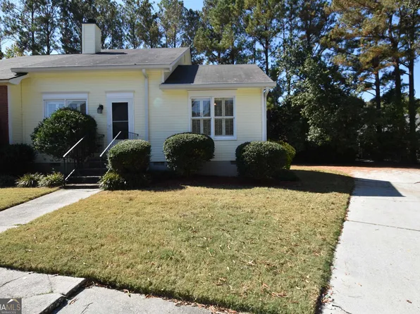 119 Embassy Ct, Macon, GA 31210