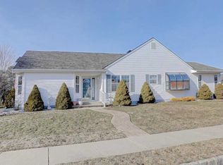 2 Napoli Ct, Toms River, NJ 08757