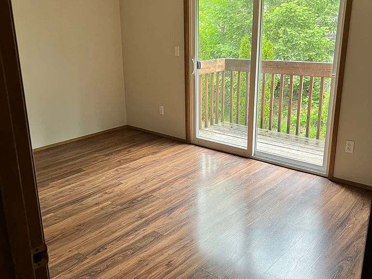 131 Lippert Dr W #203 — Photo 6