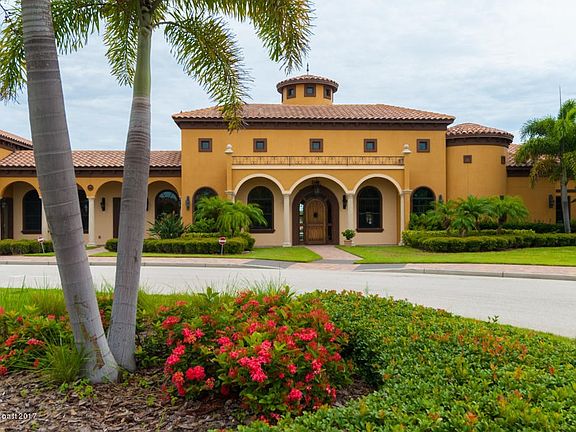 Club House