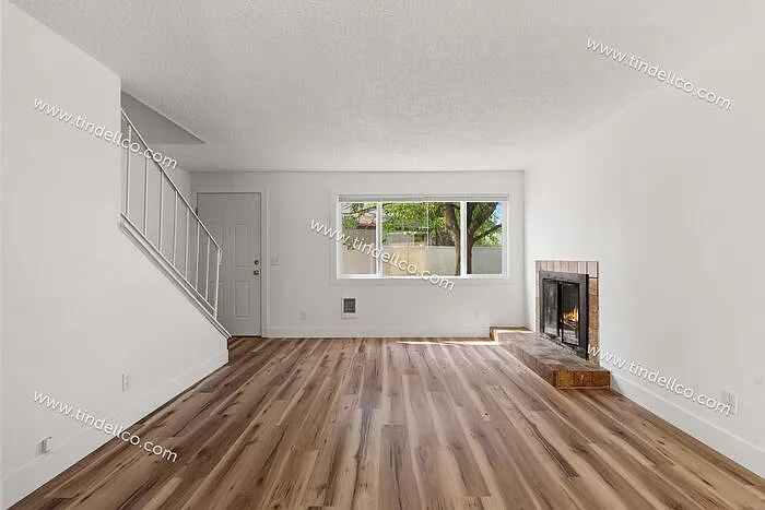 2 bed, 1.0 bath, 1100 sqft, $1,695 — Photo 4