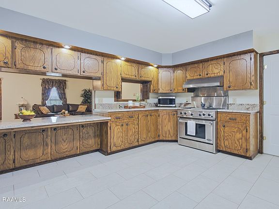 4th image of 1275 Duplechin Rd
