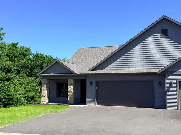 106 Olde Maple Ct, Galena, IL 61036
