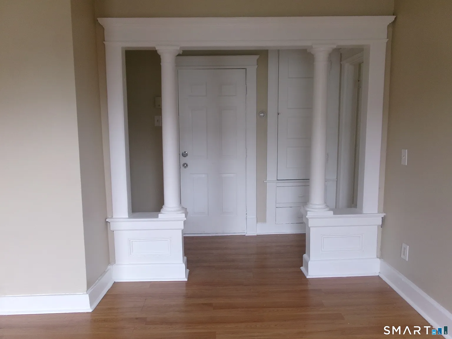 2 bed, 1.0 bath, 1025 sqft, $1,700 — Photo 4