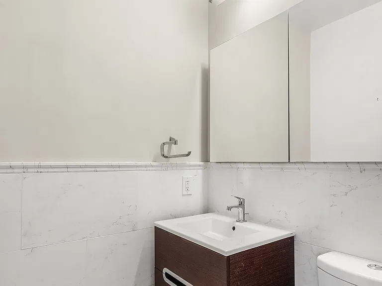 21 S End Ave #630 — Photo 4