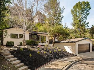 5105 Tendilla Ave, Woodland Hills, CA