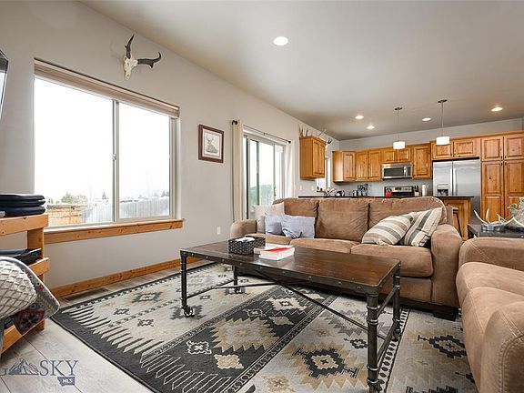 3rd image of 339 Ramshorn Peak Ln