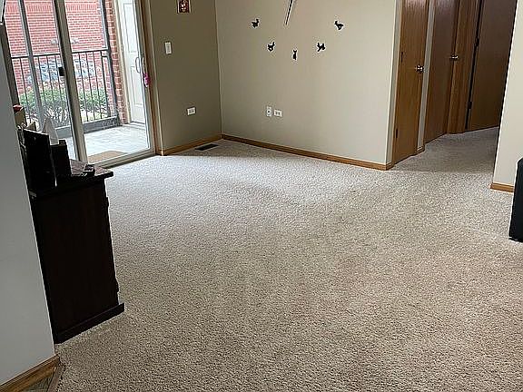 4th image of 6975 Heritage Cir #2-1D