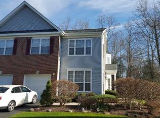 501 Crest Stone Cir, Princeton, NJ 08540