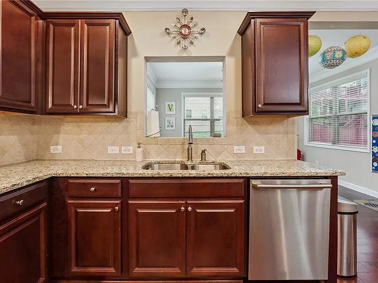 4305 Holton Ave — Photo 12