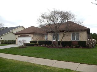 1303 Westchester Rd, Buffalo Grove, IL 60089