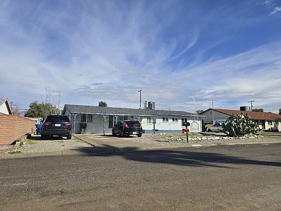 3rd image of 5911 E 27th St