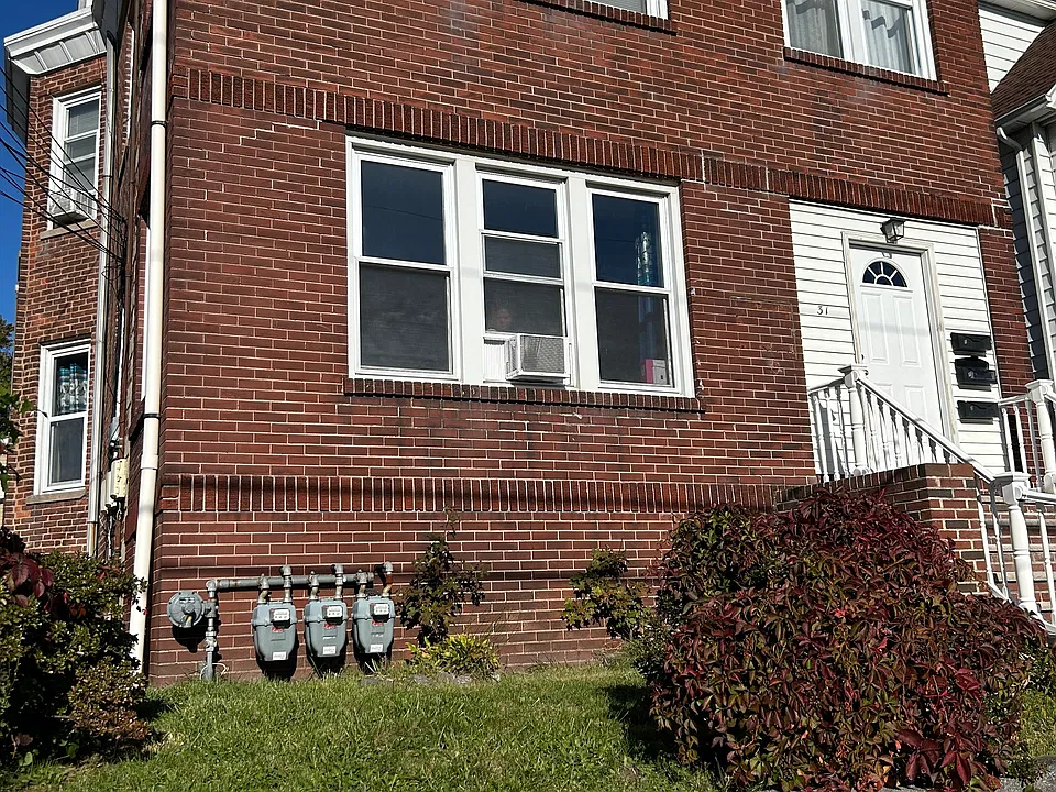 31 Morgan Pl #2