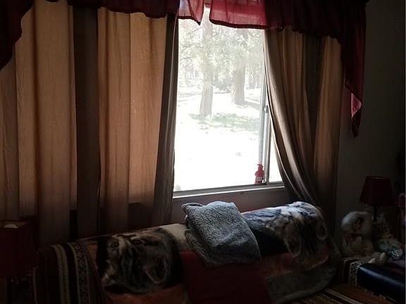 5th image of 156 Maple Ln