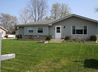 2825 Crestview Park Dr, Racine, WI 53402