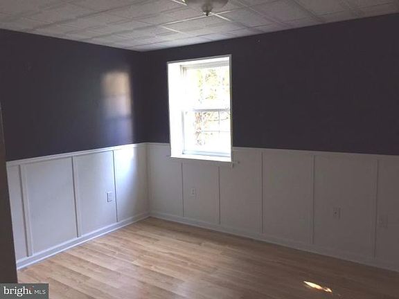 4th image of 10323 Watford Ln