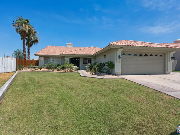 597 Larkspur Ln, Imperial, CA 92251
