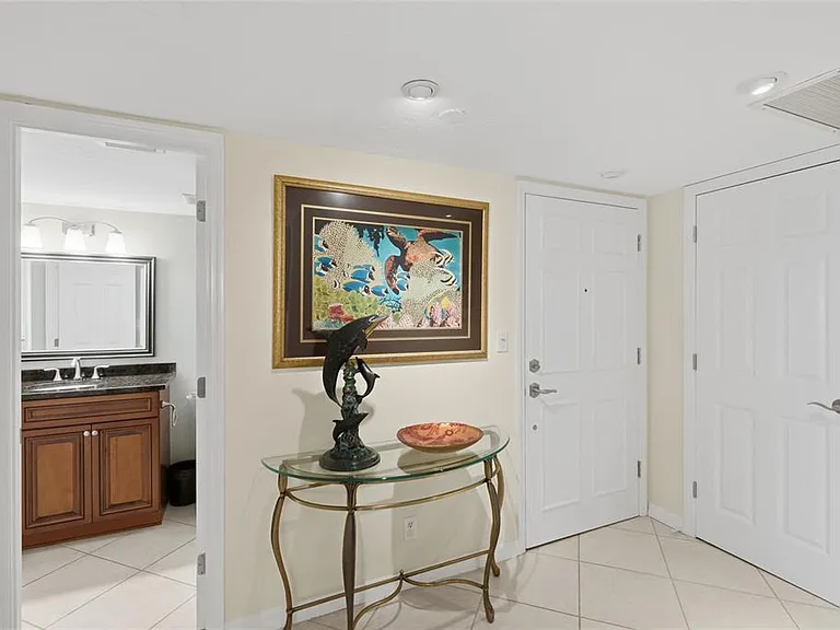 1750 Benjamin Franklin Dr #9B — Photo 7