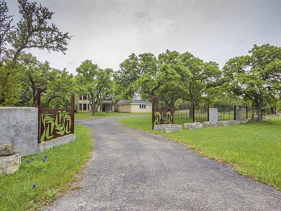 2nd image of 49 Country Oaks Dr