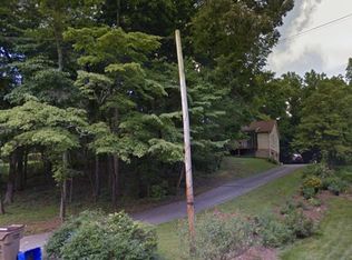 133 Creekview Dr, Woodstock, GA 30188