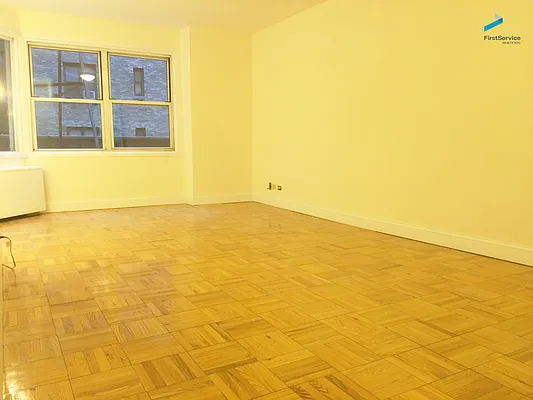 Rented by FirstService Realty (legacy) | media 23