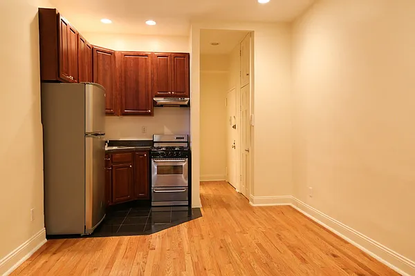 Rented by Living New York | media 13