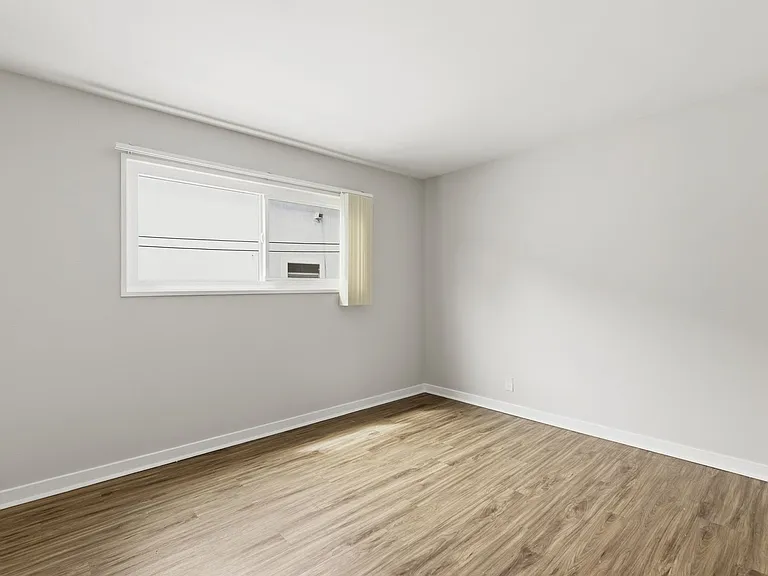 1323 11th Street — Photo 13