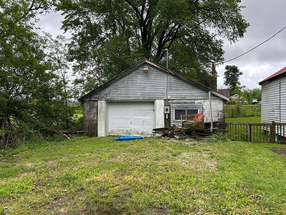 2nd image of 5415 E High School Rd