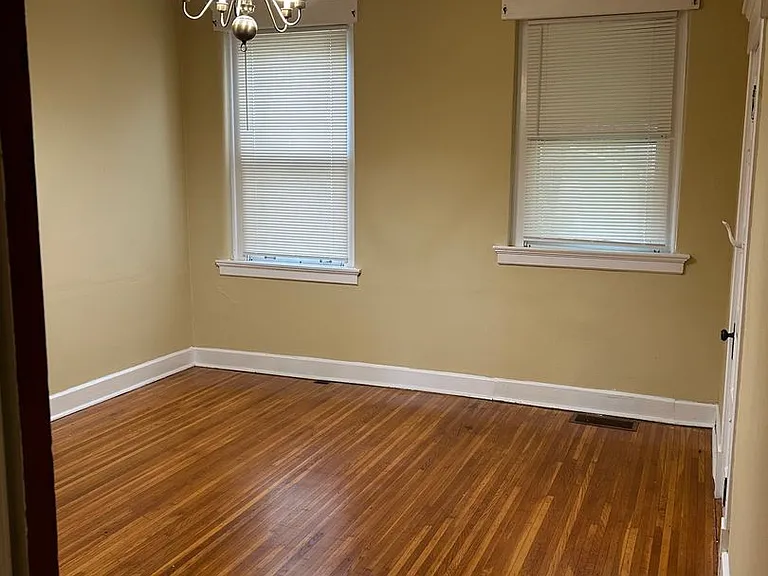 2027 Murray Ave. — Photo 15