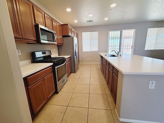 4th image of 16192 Mesa Largo St #1