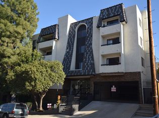 3960 Carpenter Ave, Studio City, CA 91604