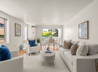 950 Massachusetts Ave APT 405, Cambridge, MA 02139