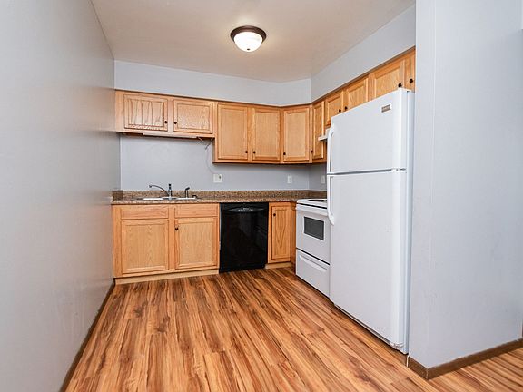 5th image of 1010 Beech St APT C