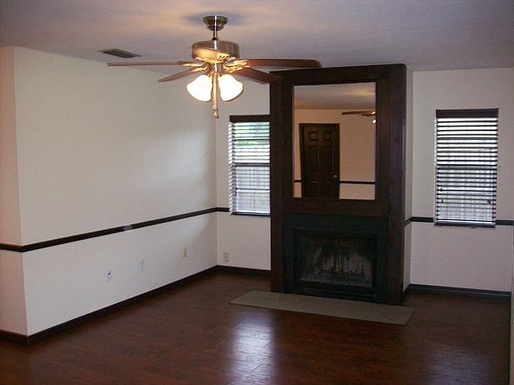 4th image of 2806 NE 18th Ct