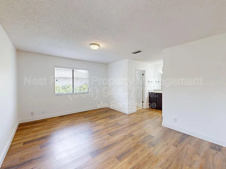 111 Lobelia Rd — Photo 4